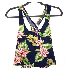 Hawaiian print crop top